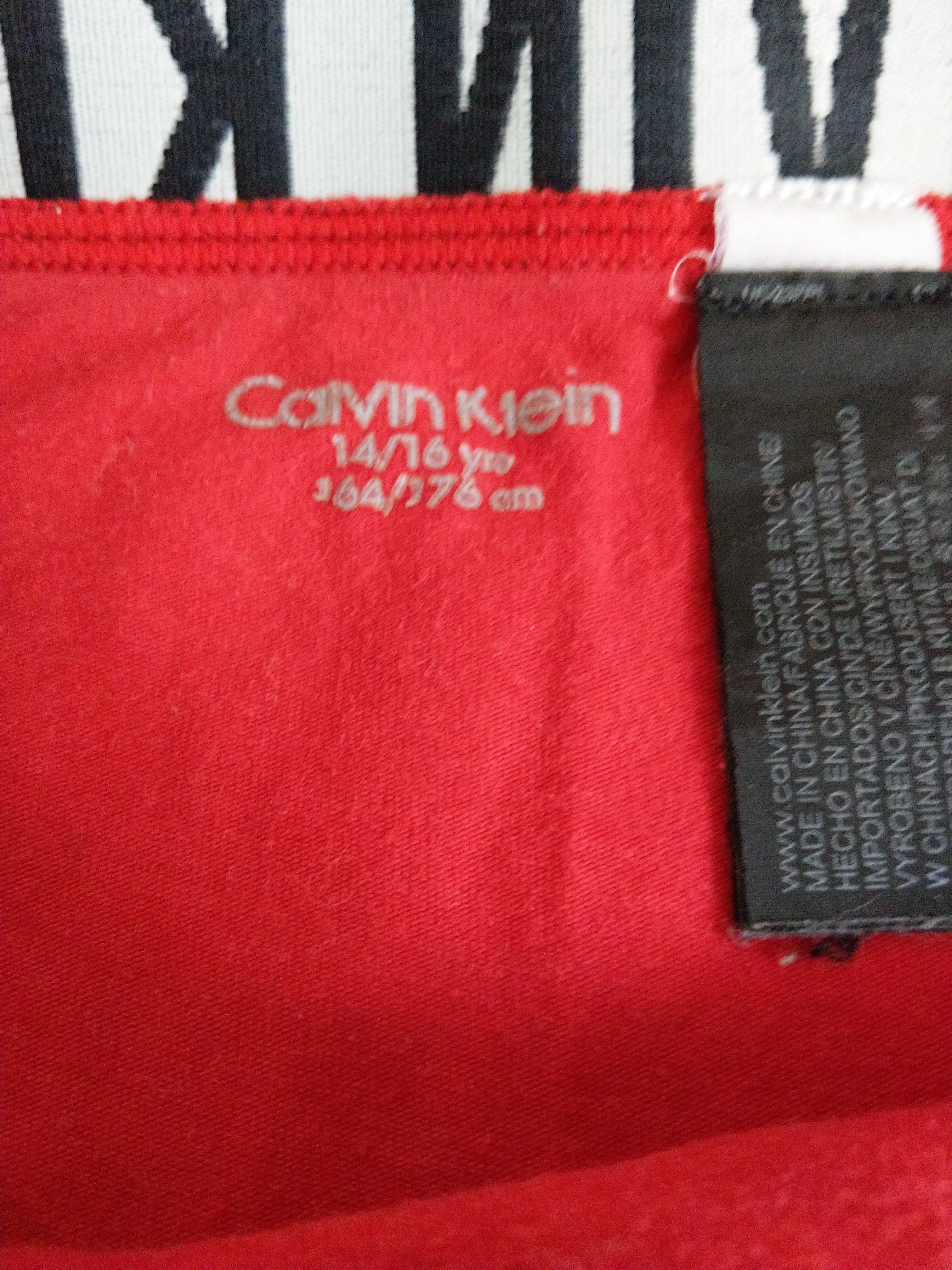 bokserki mlodziezowe Calvin Klein czerwone