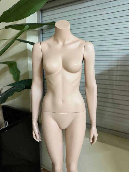 Manequim Feminino Usado