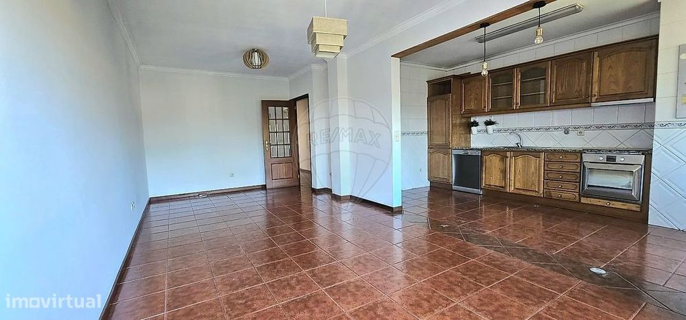 Apartamento T2 para arrendamento