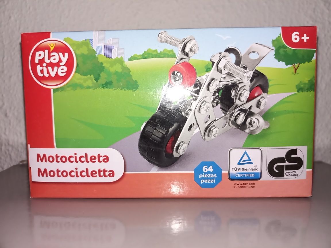 Motocicleta ou Camião Novos