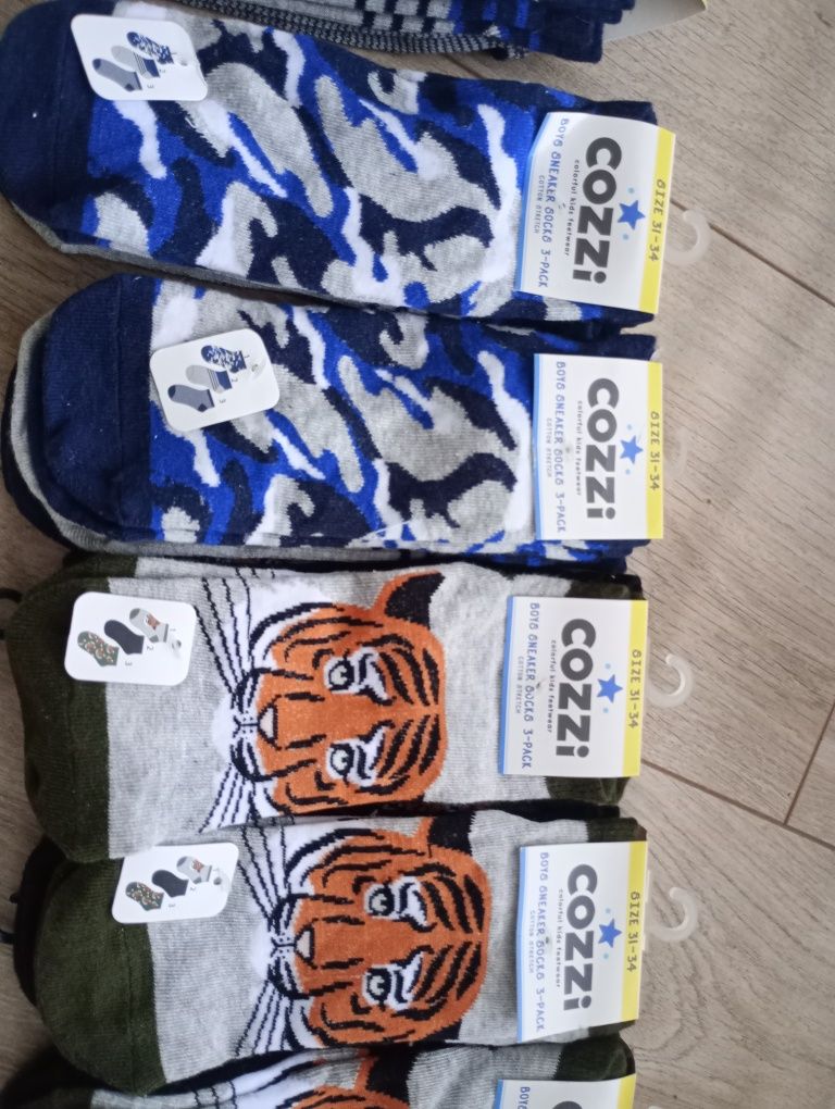 Chłopięce skarpetki rozmiar 31/34 trzy pak
