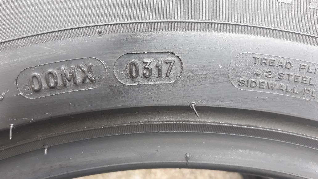 Продам резину Мишелин 215/60 R 17.