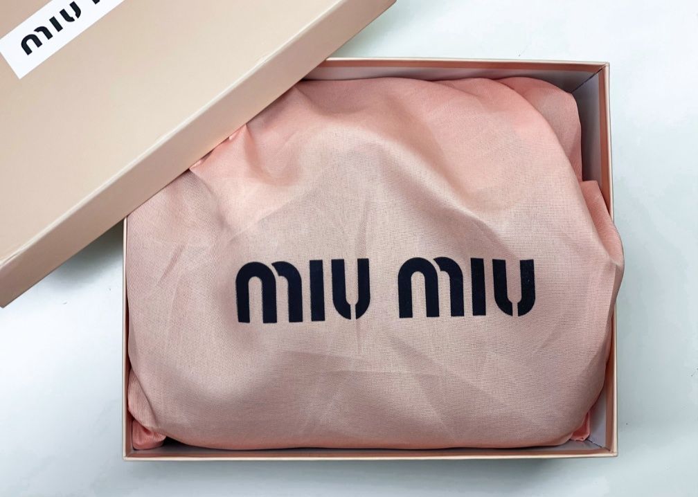 Сумка шоколадна Miu Miu