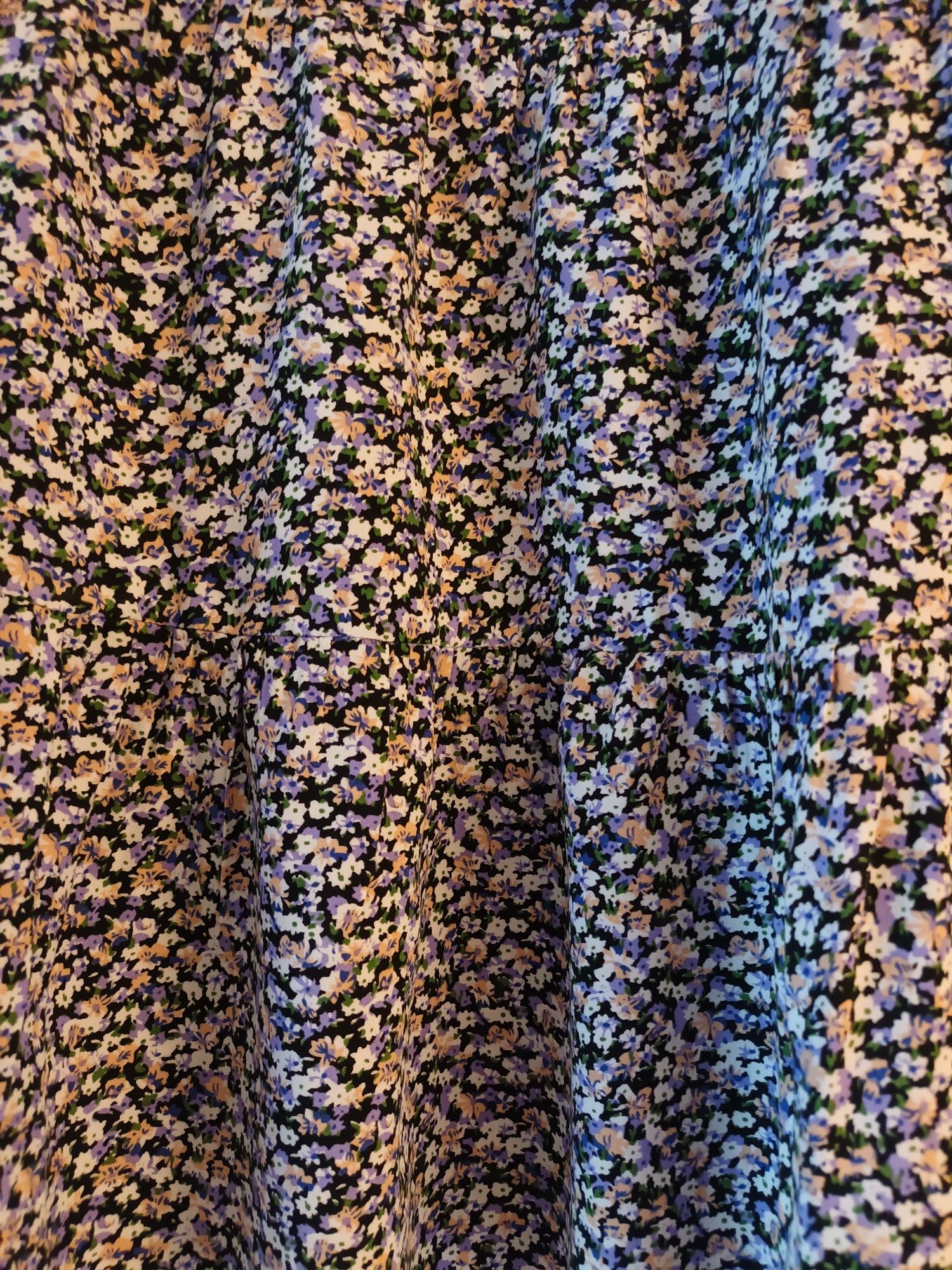 Vestido curto de manga à cava
