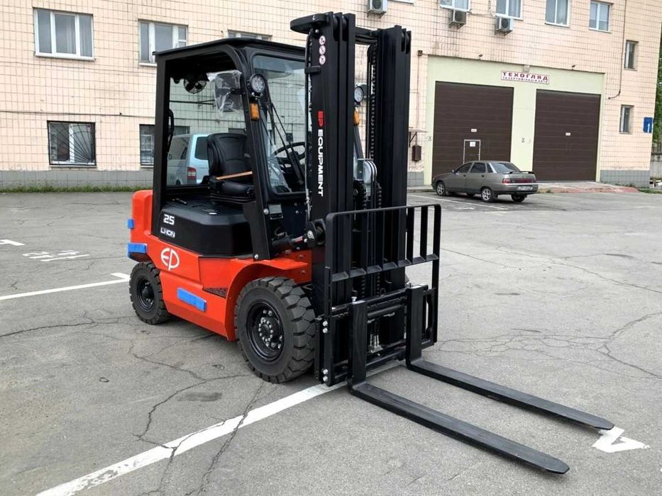 Новий електричний навантажувач EFL252 Li-Ion, 410Ah, 2.5т, 4,8м кабіна