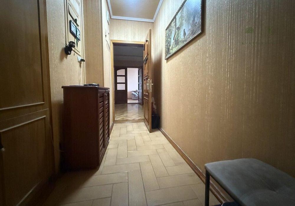 Сертификат Продам 4к квартиру с ремонтом ул.Александра Зубарева