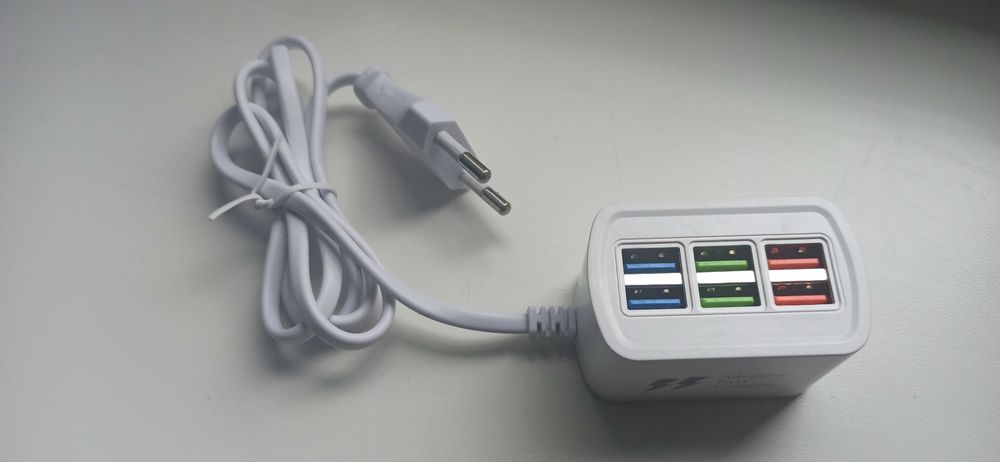 зарядное устройство USB 6-в-1,  кабель 1 м30Вт 5V 2.4A