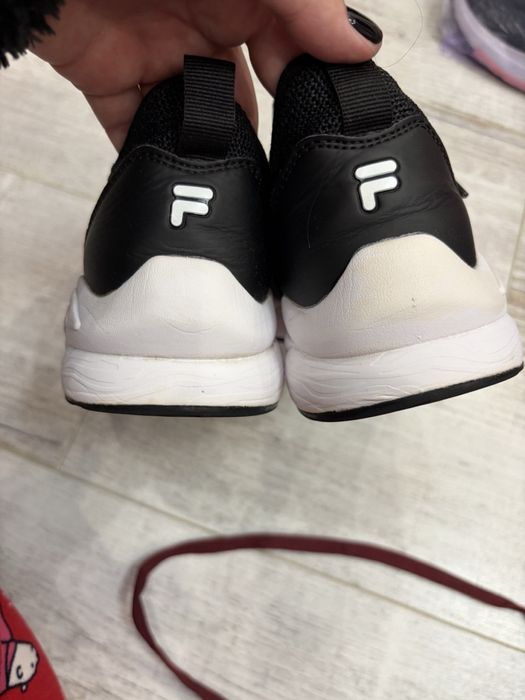 Кросівки Fila в ідеальному стані