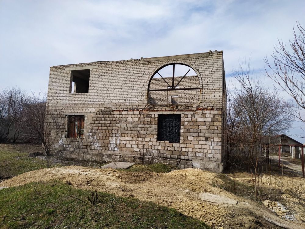 Продам недостроенный дом