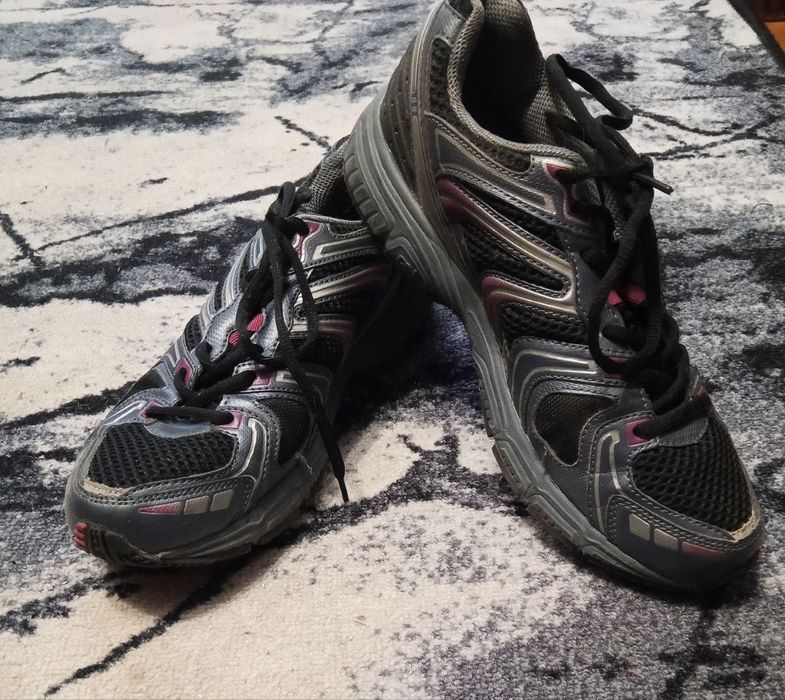 Обувь женская в идеальном состоянии