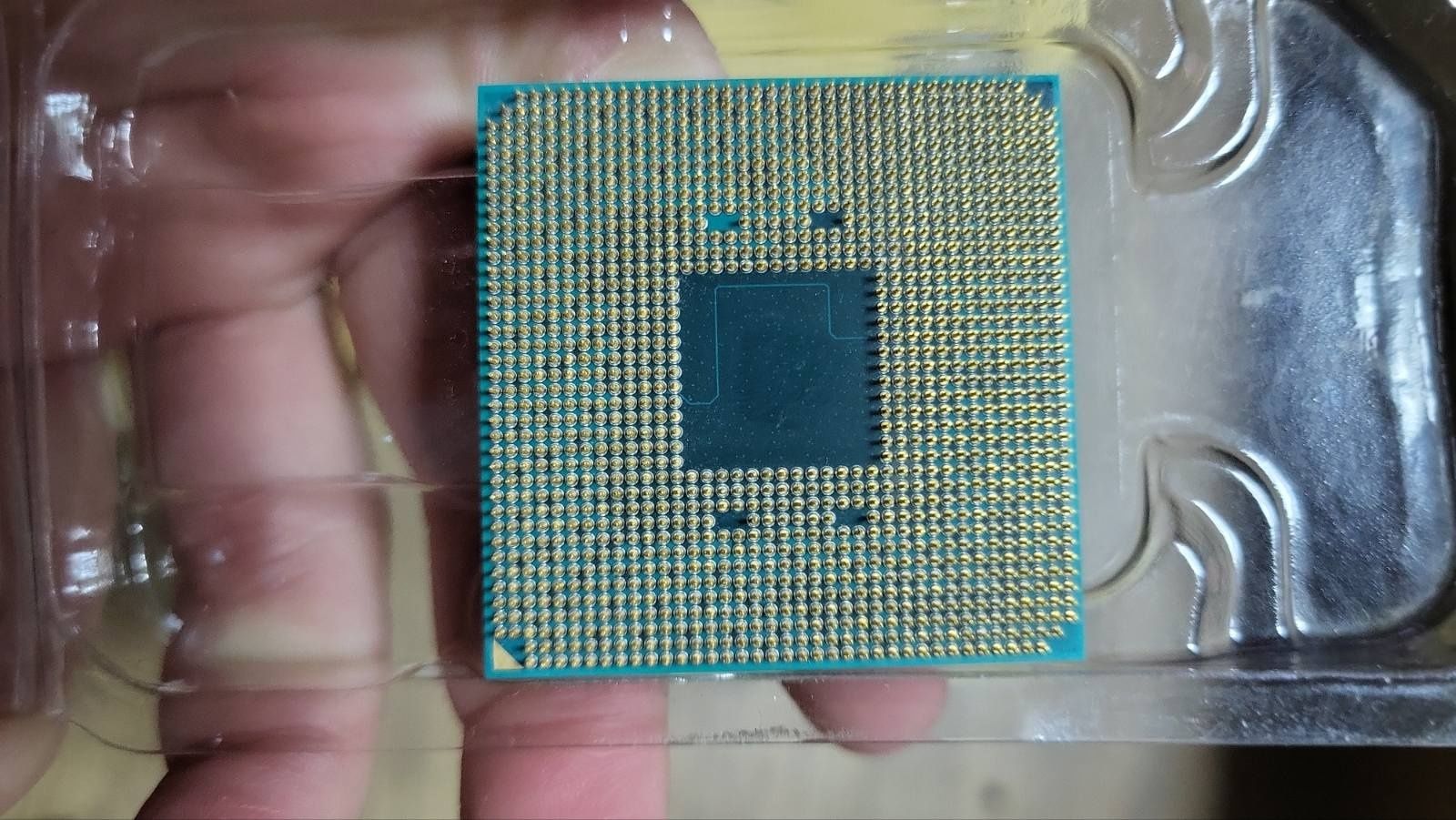 Процесор Ryzen 3 2200g