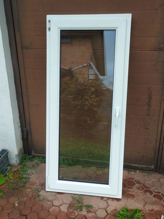 Okno plastik 153/68 dwuszybowe
