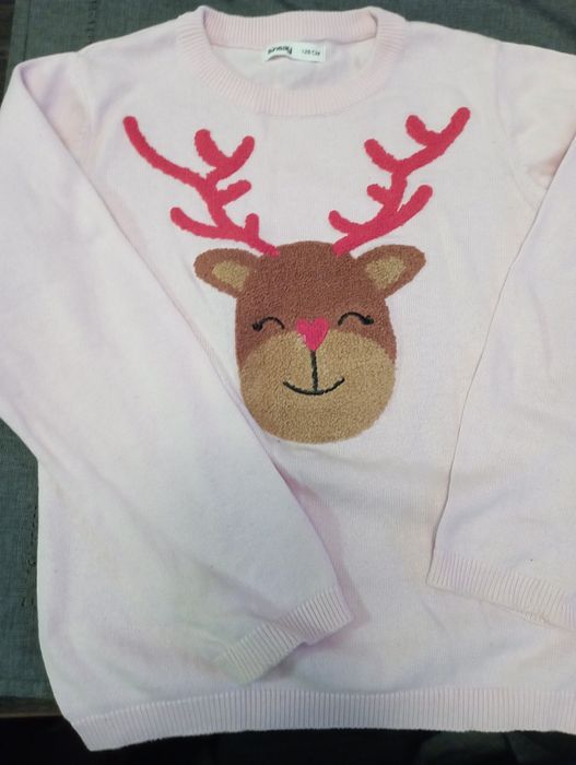 Sweterek świąteczny różowy Sinsay r. 128