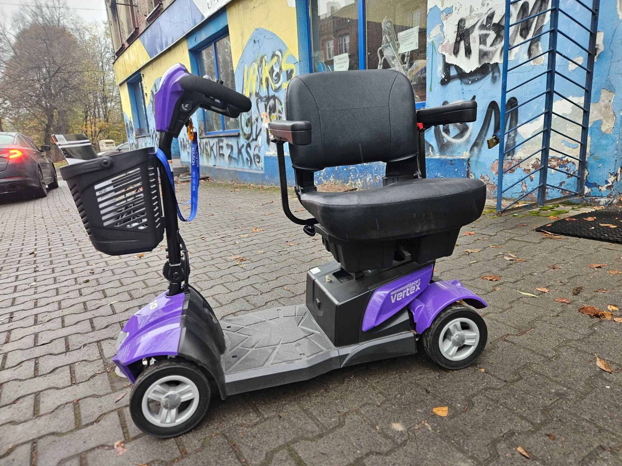 Skuter elektryczny dla osoby starszej lub niepełosprawnej