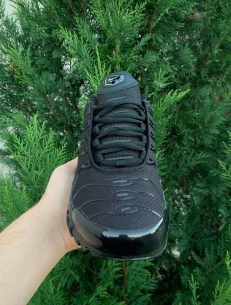 "Buty damskie Trampki"Nike_Air_Max_TN_Plus_czarny R.42