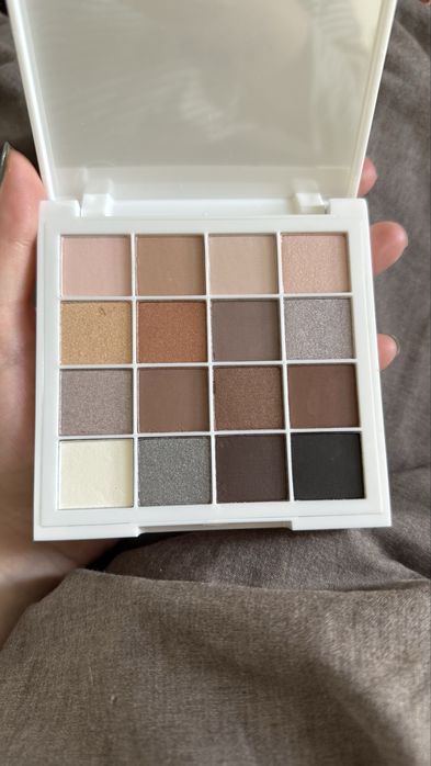 Skon paleta cieni do powiek