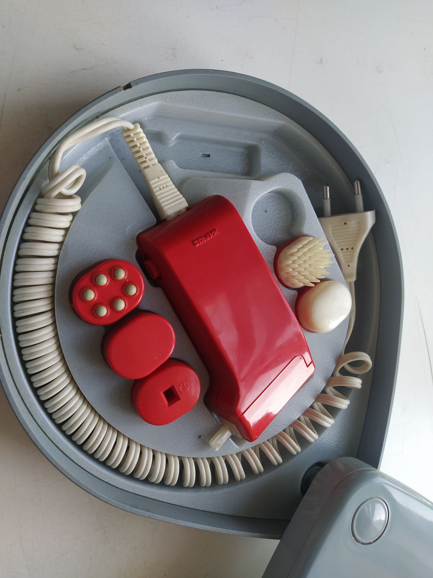 Radziecki masażer elektryczny pilnik spa