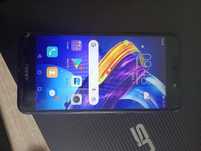 telefon Honor od kobiety