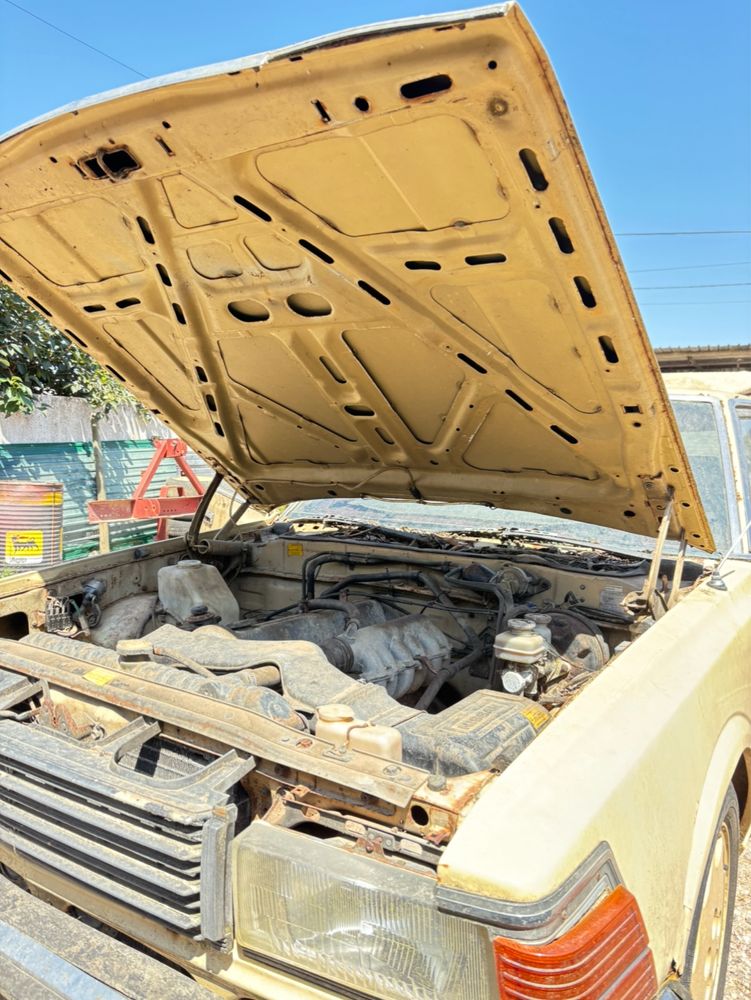 2 Datsun Cedric 280C