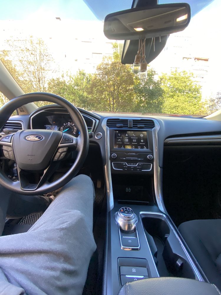 Продам Ford Fusion SE 2019 год