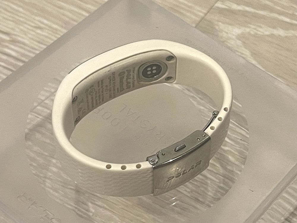 Przepiękny zegarek Polar Loop Crystal Swarovski