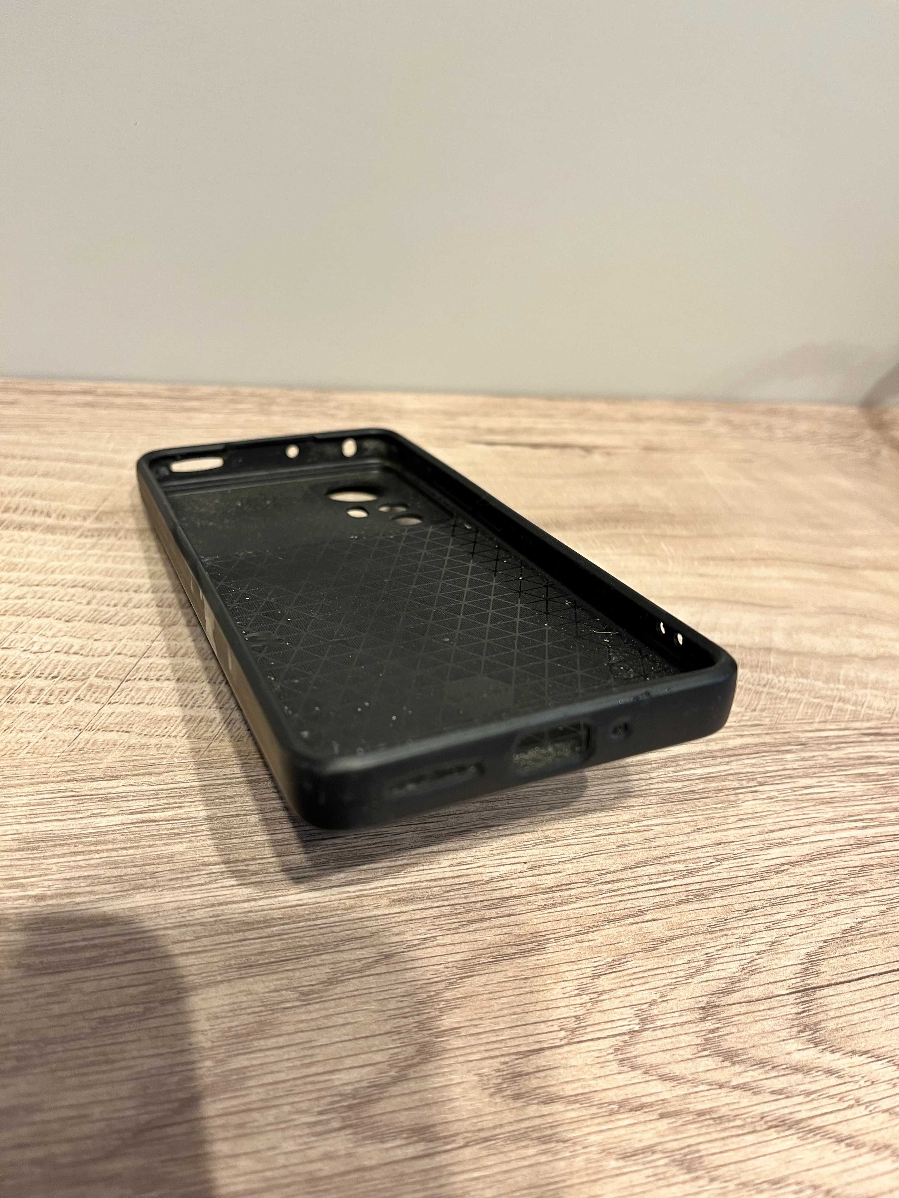 etui case Xiaomi 12 praktyczny