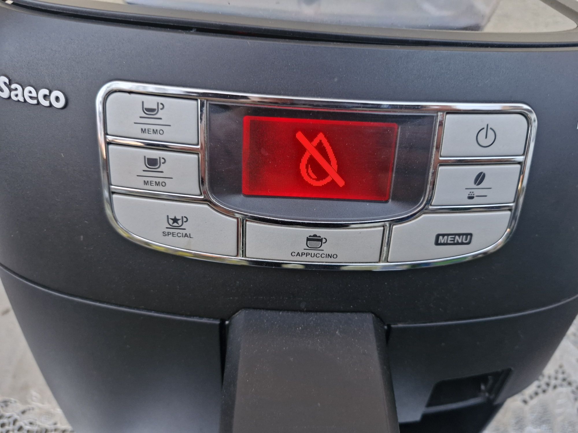 Кофемашина Saeco Intelia