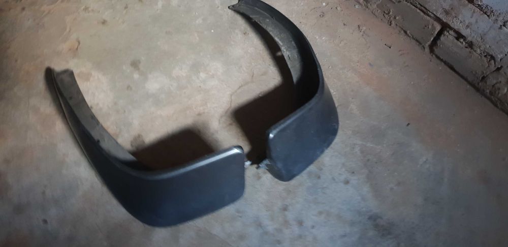 Dokładki progowe mazda 323f BA