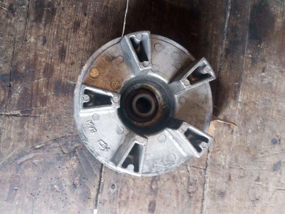 Zabierak felgi tył napęd tylnego koła  Honda CBR 600f 91-95r nr 1.69