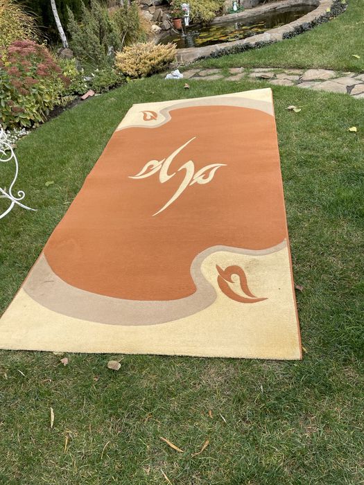 Продам ковер! В хорошем состоянии!