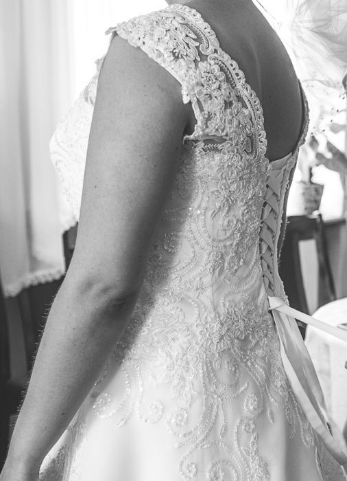 Suknia ślubna w kolorze Ivory