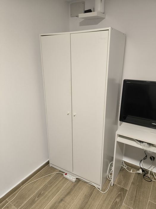 Roupeiro usado branco