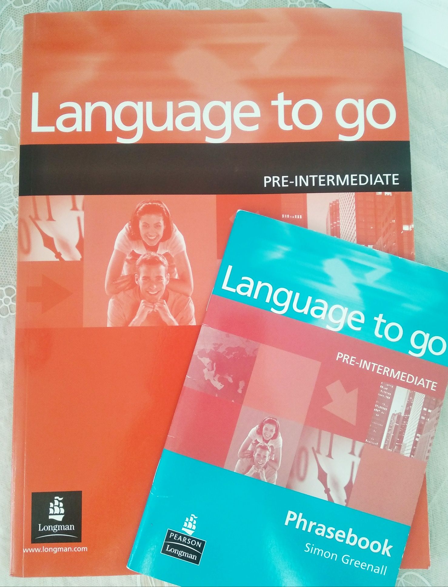 Language to go PRE-INTERMEDIATE (teacher's resource book) + phasebook
