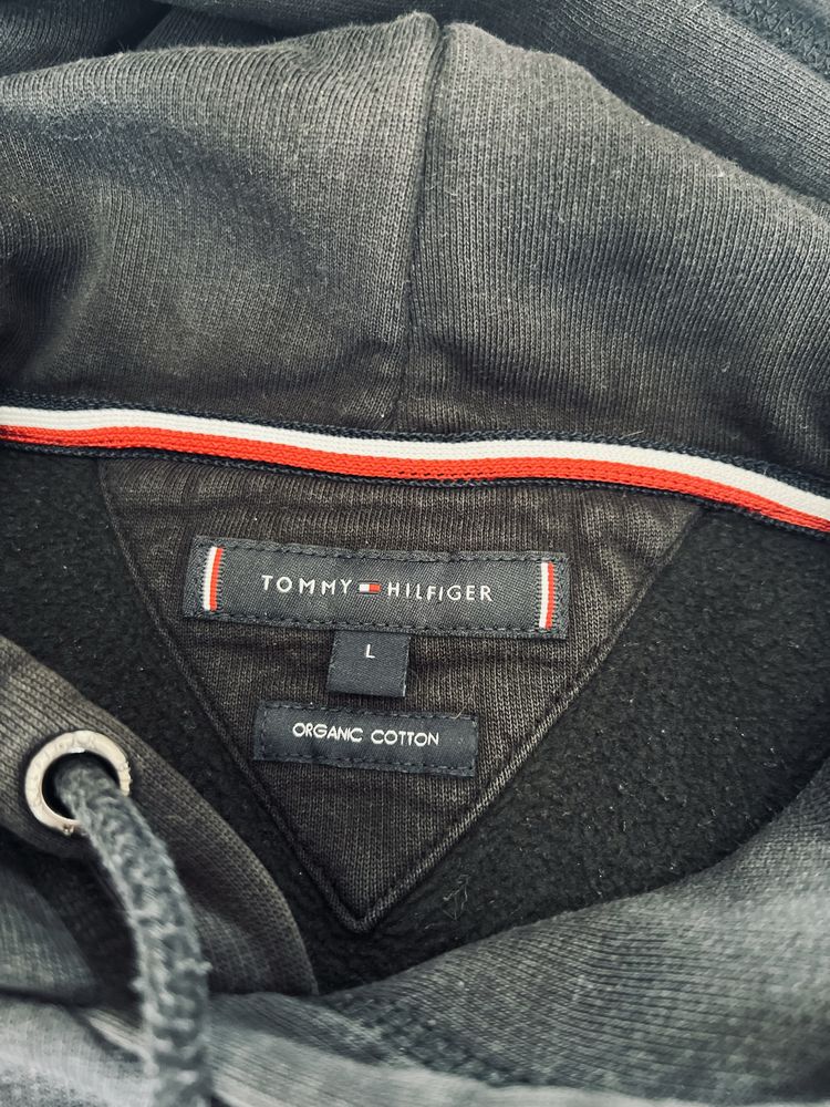 худи от Tommy Hilfiger