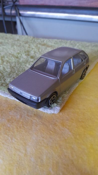 Miniatura fiat tipo