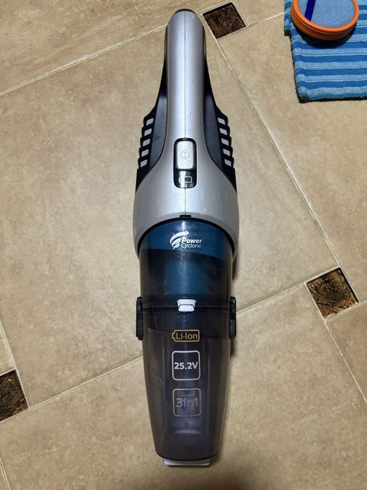 Пилосос Philips PowerPro Aqua