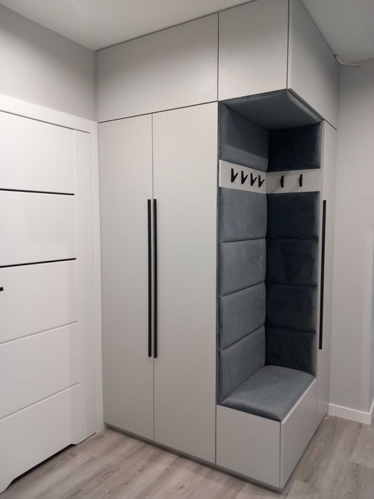 Meble na wymiar/kuchnie/szafy/sypialnie/łazienkowe