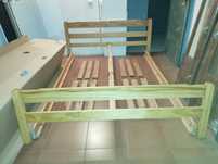 Cama de Casal em Pinho Natural