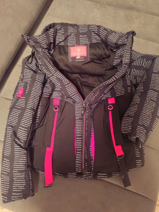 Куртка нова демісезонна