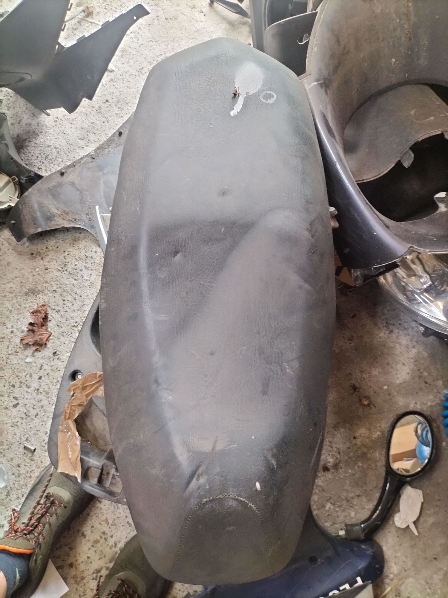 Siedzenie,kanapa, fotel peugeot sum up