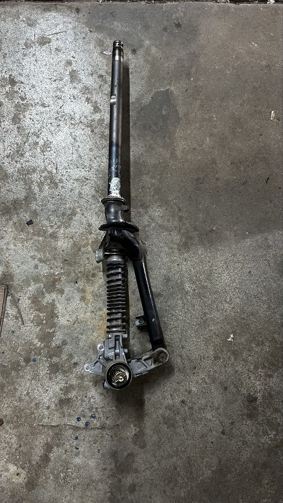 Forqueta coluna de direção vespa et2/zip
