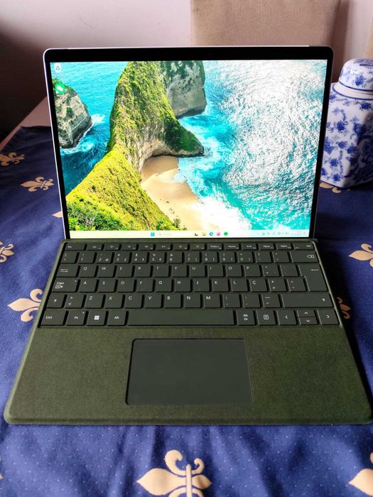 Microsoft Surface Pro 8 i5 8GB 256GB + Mouse, Carregador e Capa