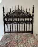 Cama casal antiga