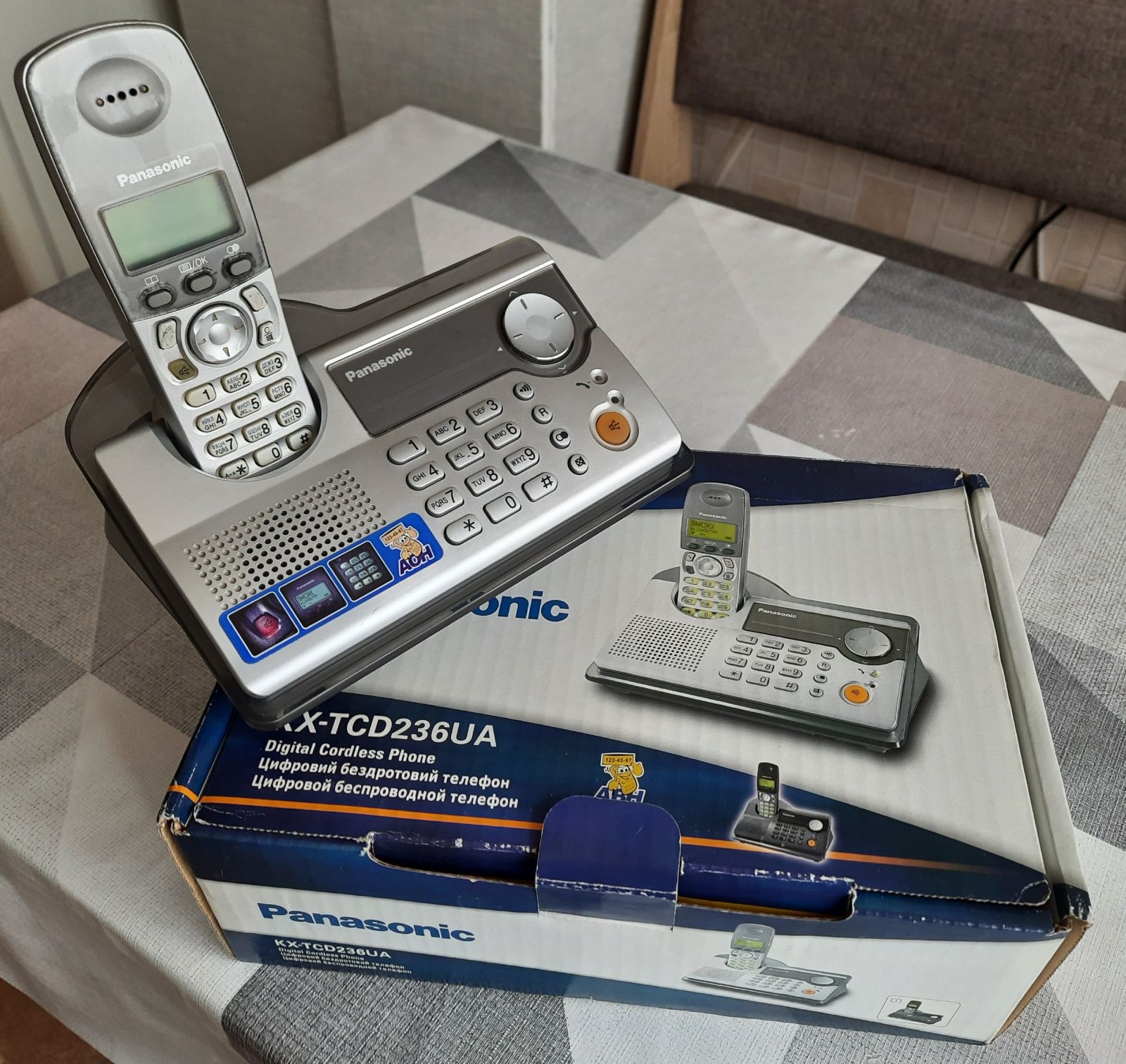 Радіотелефон PANASONIC KX-TCD236UA