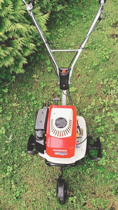 Glebogryzarka Honda