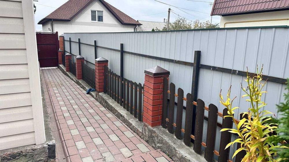 ПРОДАМ ЗАМЕЧАТЕЛЬНЫЙ 3К Дом Днепр возможно в рассрочку по ул. Киевской