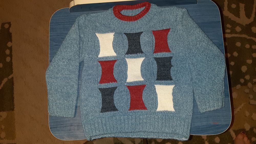 Теплый свитер на мальчика