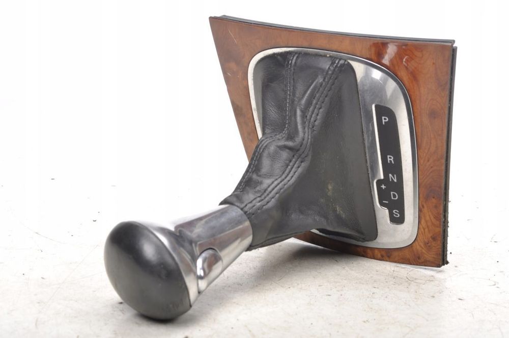 AUDI A3 8P GAŁKA ZMIANY BIEGÓW RAMKA 8P0864261N