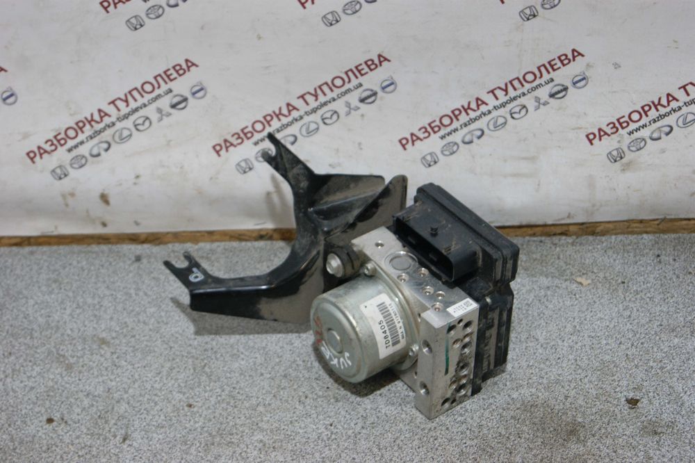 Блок ABS Nissan Juke 2011-2019