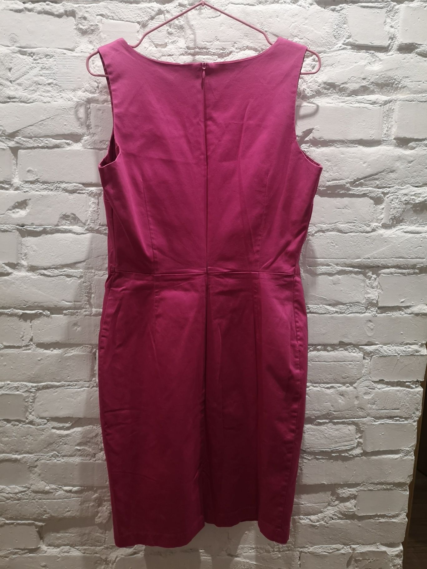 Sukienka firmy Mohito różowa r. 40